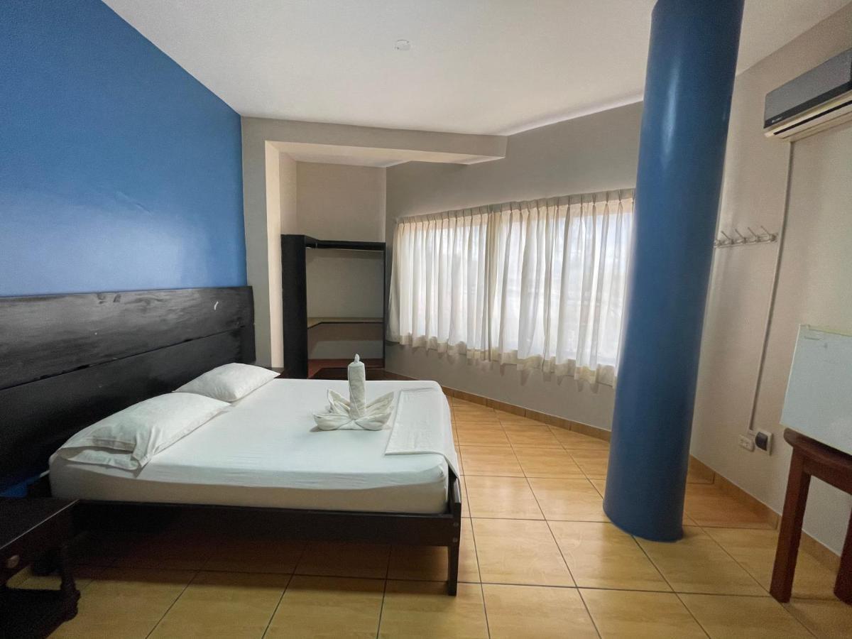 Alojamiento Tahuari Iquitos Extérieur photo