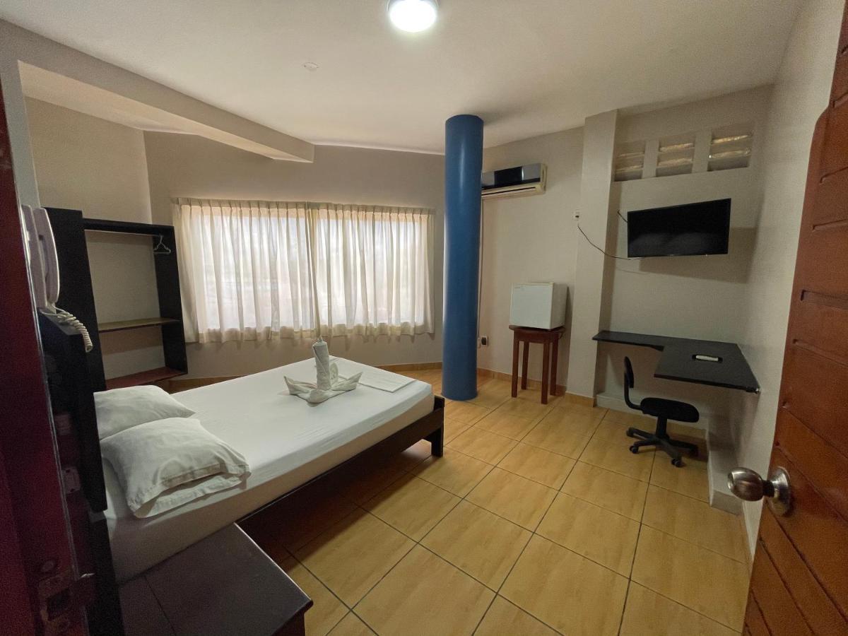 Alojamiento Tahuari Iquitos Extérieur photo